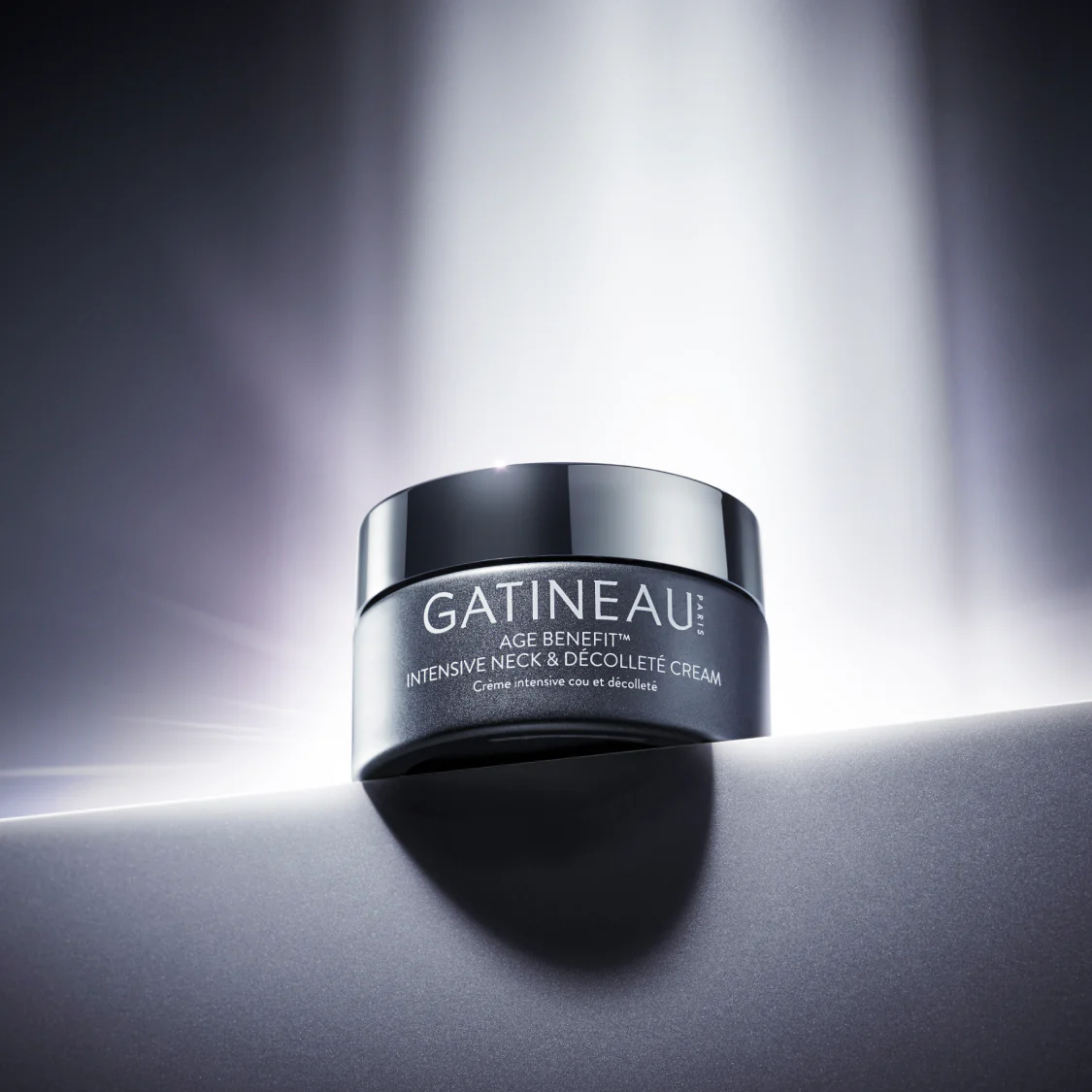 Age Benefit™ Intensive Neck & Décolleté Cream - Image 6